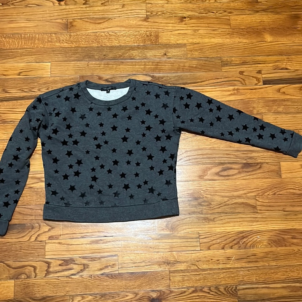 Women’s Pullover Sweatshirt Medium Gray Black Stars
